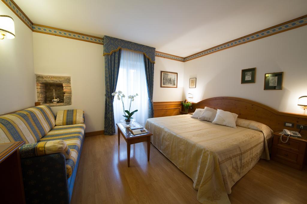 Hotel Locanda Al Pomo D'Oro Cividale Del Friuli Room photo