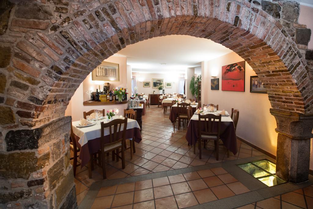 Hotel Locanda Al Pomo D'Oro Cividale Del Friuli Exterior photo